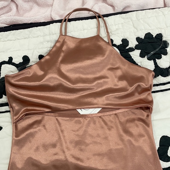 Brand new mauve bodycon dress - Picture 3 of 4